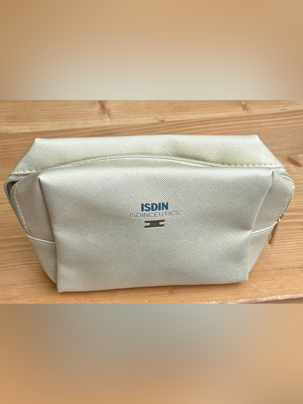 NEW — ISDIN Cosmetic Pouch